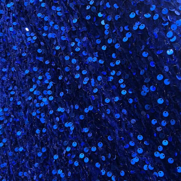 One shoulder Sequin Dress 💙 - Picture 5 of 6